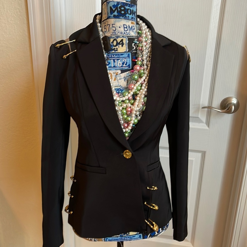 The "Solange" Slim Fit Blazer